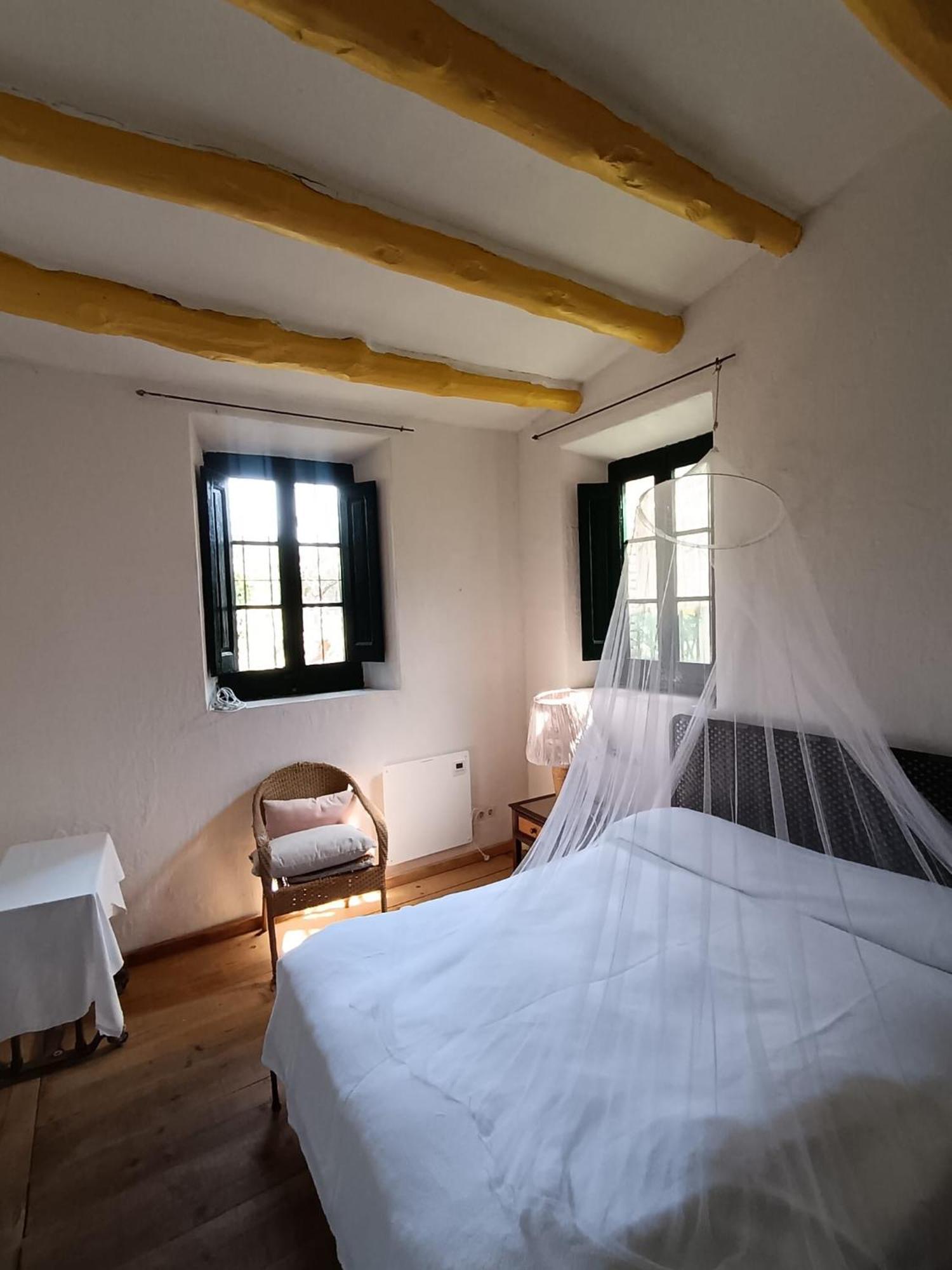 Isla Privada En Cadaques De Ensueno Con 11 Habitaciones Dobles Con Bano Privado Y Piscina Ngoại thất bức ảnh