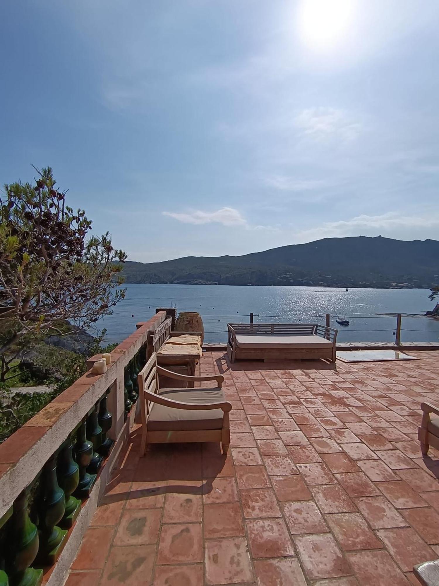 Isla Privada En Cadaques De Ensueno Con 11 Habitaciones Dobles Con Bano Privado Y Piscina Ngoại thất bức ảnh