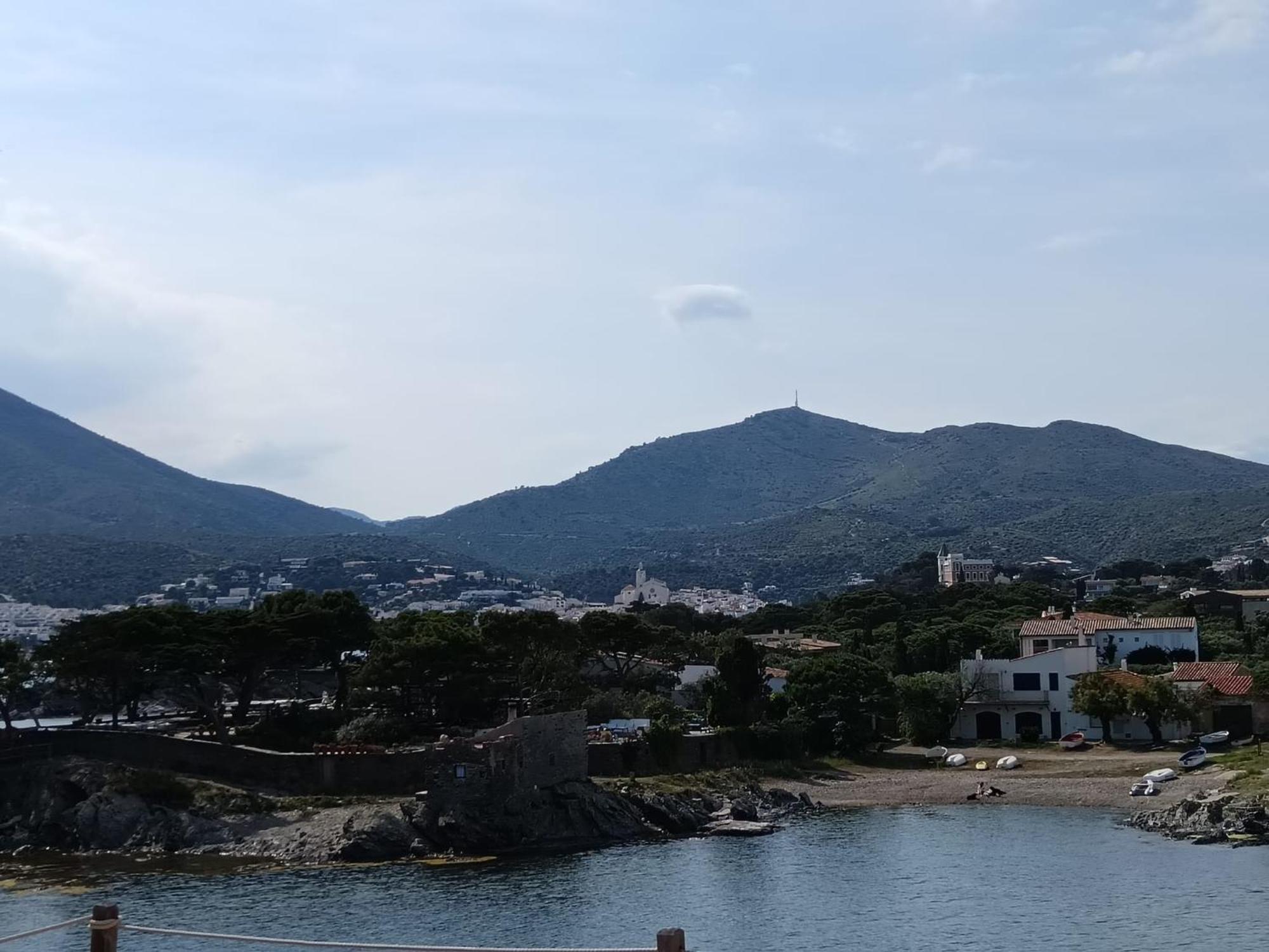 Isla Privada En Cadaques De Ensueno Con 11 Habitaciones Dobles Con Bano Privado Y Piscina Ngoại thất bức ảnh